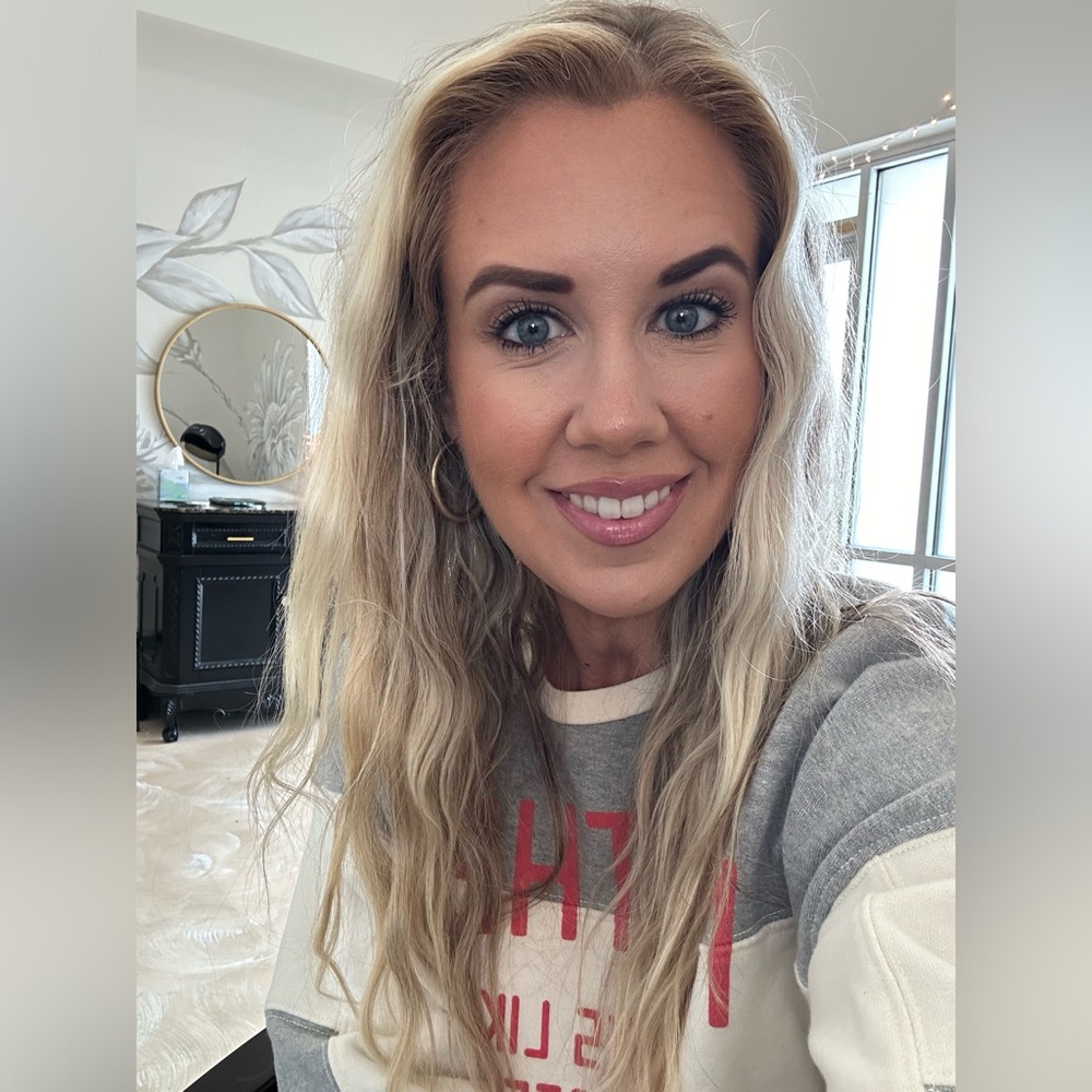 Meet your Posher, Nicole